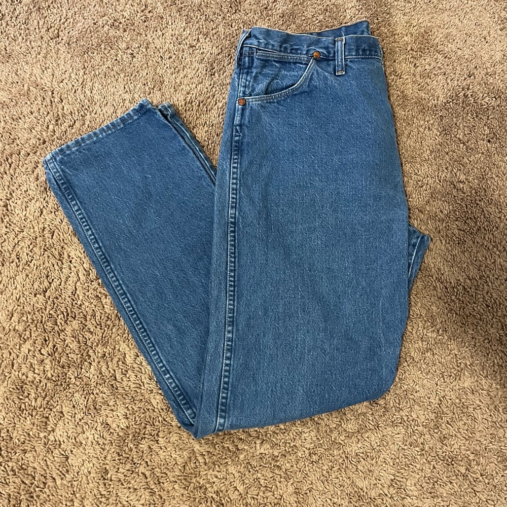 Wrangler blue denim straight leg jeans